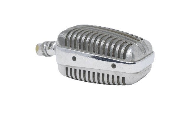 Vintage Skull Microphone