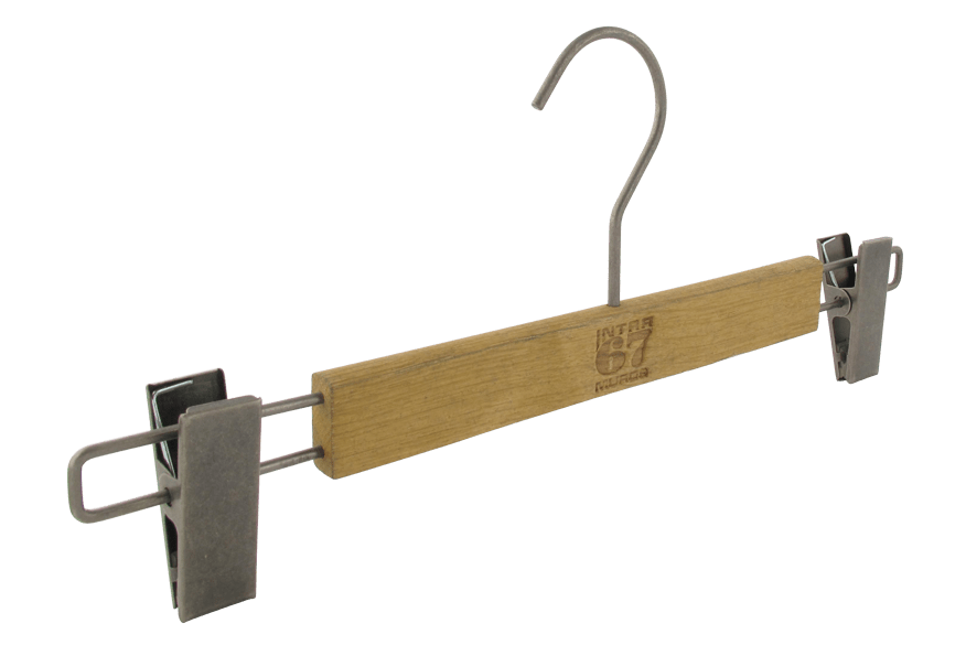 Clothes Hanger With Metal Clips